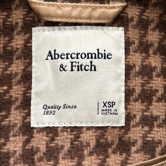 Abercrombie & Fitch Women's Tan Houndstooth Pea Coat - Picture 4 of 4